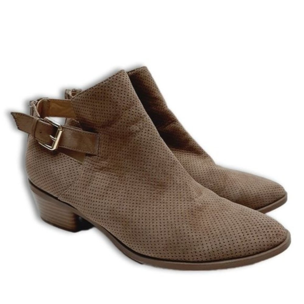 KATE & MEL Laser Perforated Faux Suede Chunky Heel Booties Shooties Beige Sz 10